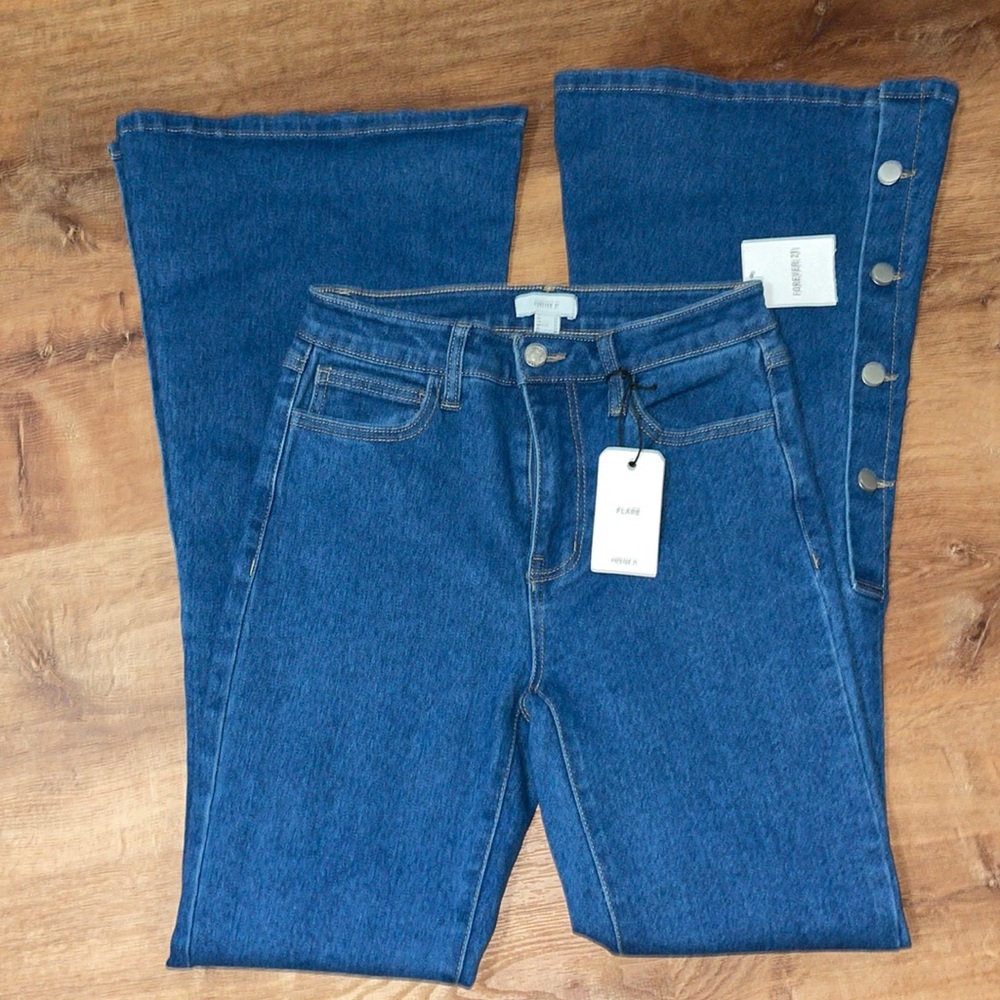 FOREVER 21- High Rise Slim Fit Flare Leg Jeans